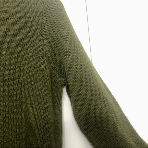 H&M green knitted sweater, XS, Excellent condition - Picture 10 of 11